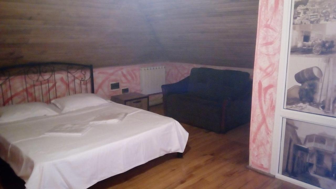 Hotel Isani Tbilisi Bilik gambar