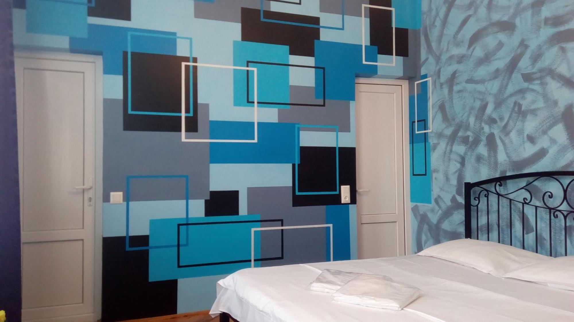 Hotel Isani Tbilisi Bilik gambar