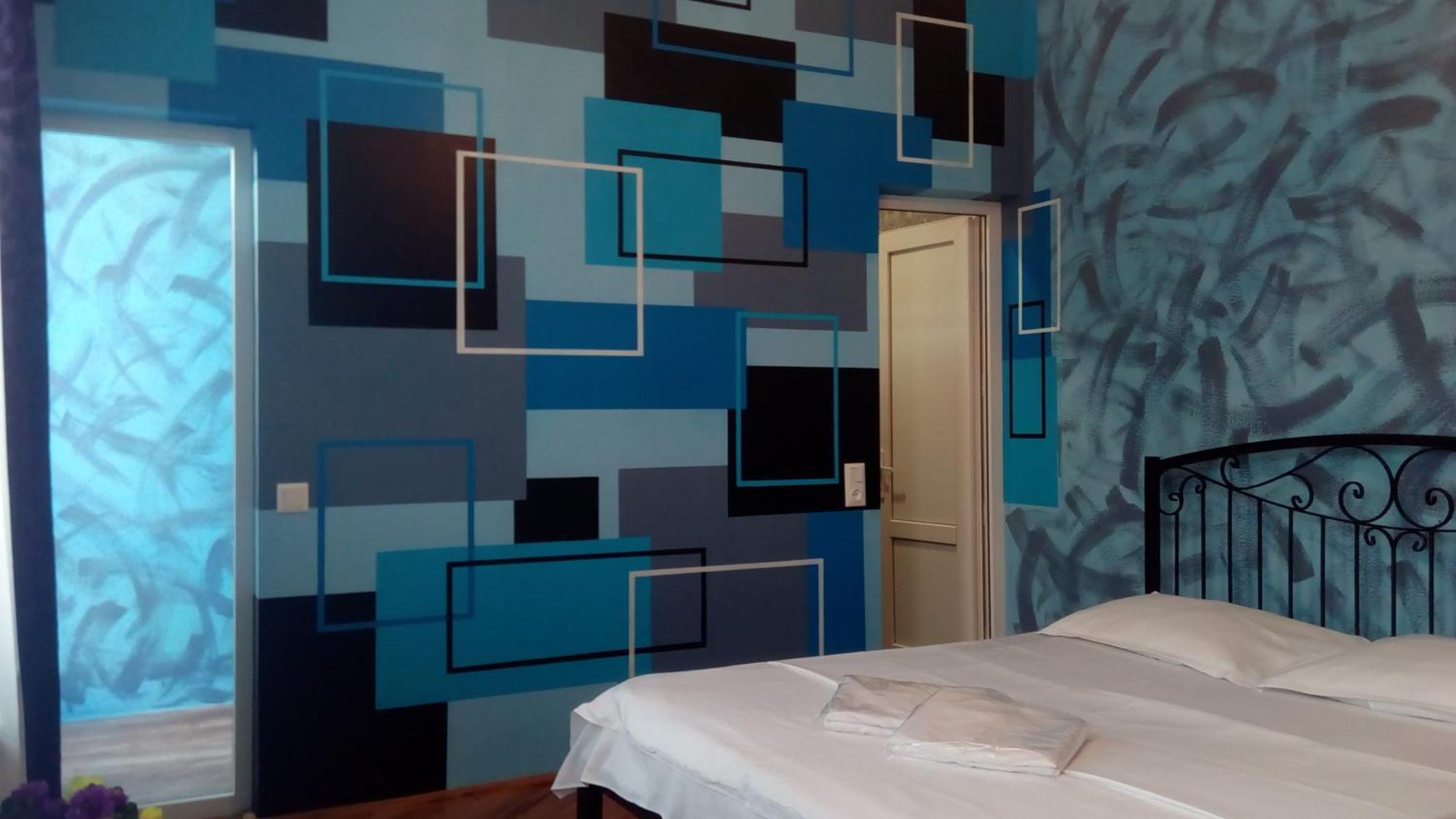 Hotel Isani Tbilisi Bilik gambar